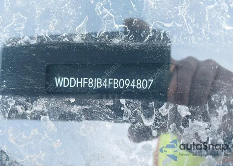 2015 Mercedes-Benz E 350 4Matic z USA, uszkodzony, nr VIN WDDHF8JB4FB094807